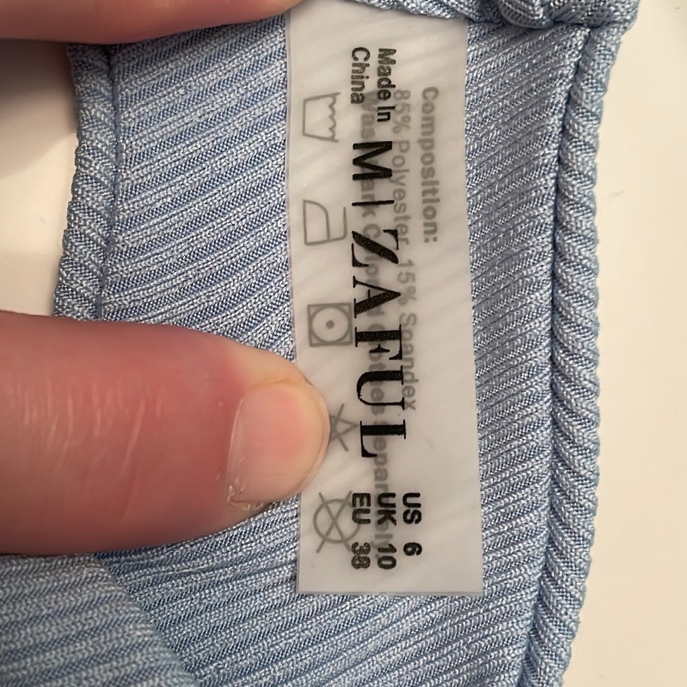 Zaful Sexy Light Blue Ruffle Ribbed 2-Piece Bikinis Bathing Suit, Size 6 - Picture 9 of 9